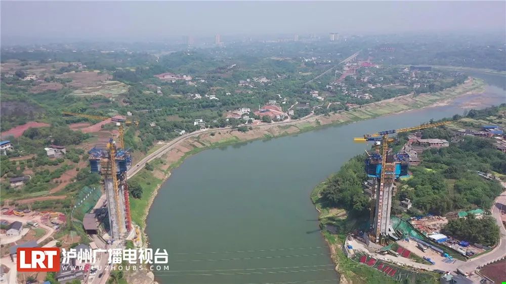 渝昆高铁川渝段泸州沱江特大桥40号主墩连续梁1号节段浇筑完成