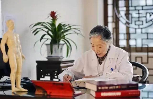 泸州首位！西南医科大学教授孙同郊获评“第二届全国名中医”