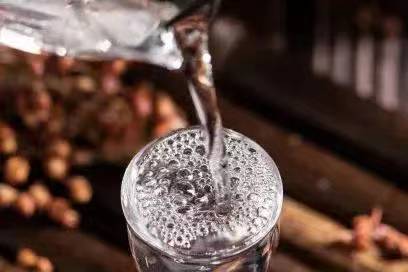 <strong>好水酿好酒|中国沈酒流淌于“美酒河”的醇香美</strong>