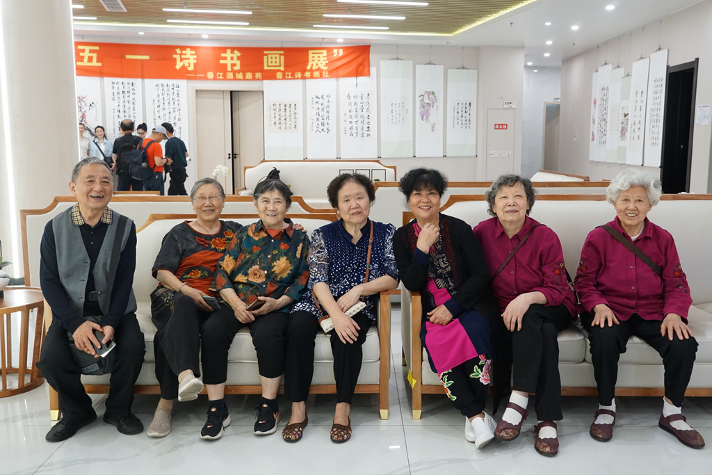 微信图片_20230526175435_副本.jpg