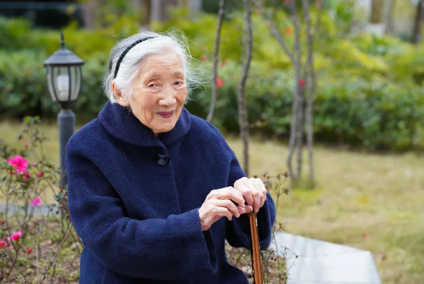 孙同郊：书记院长上门“化缘”，集资建院